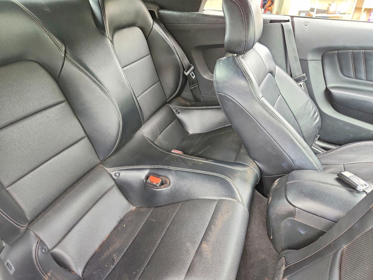 2023 Ford All models VIN 1FATP8UHXP5108474 photo 10