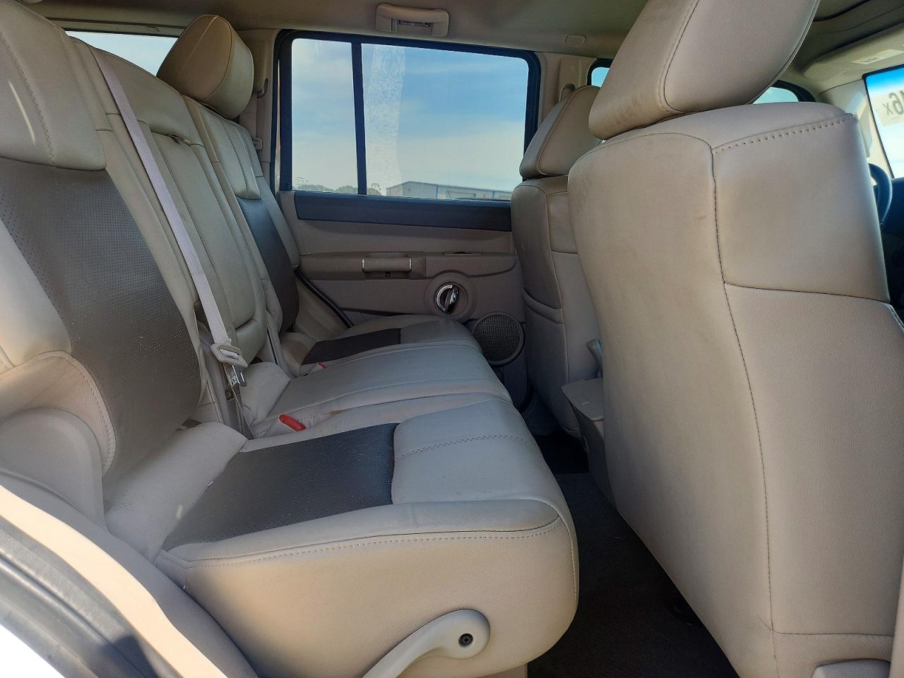 2006 Jeep Commander VIN 1J8HG58266C366868 photo 11