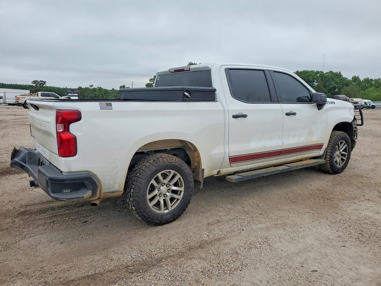 2021 CHEVROLET All models VIN 3GCUYAEF3MG190715 photo 3