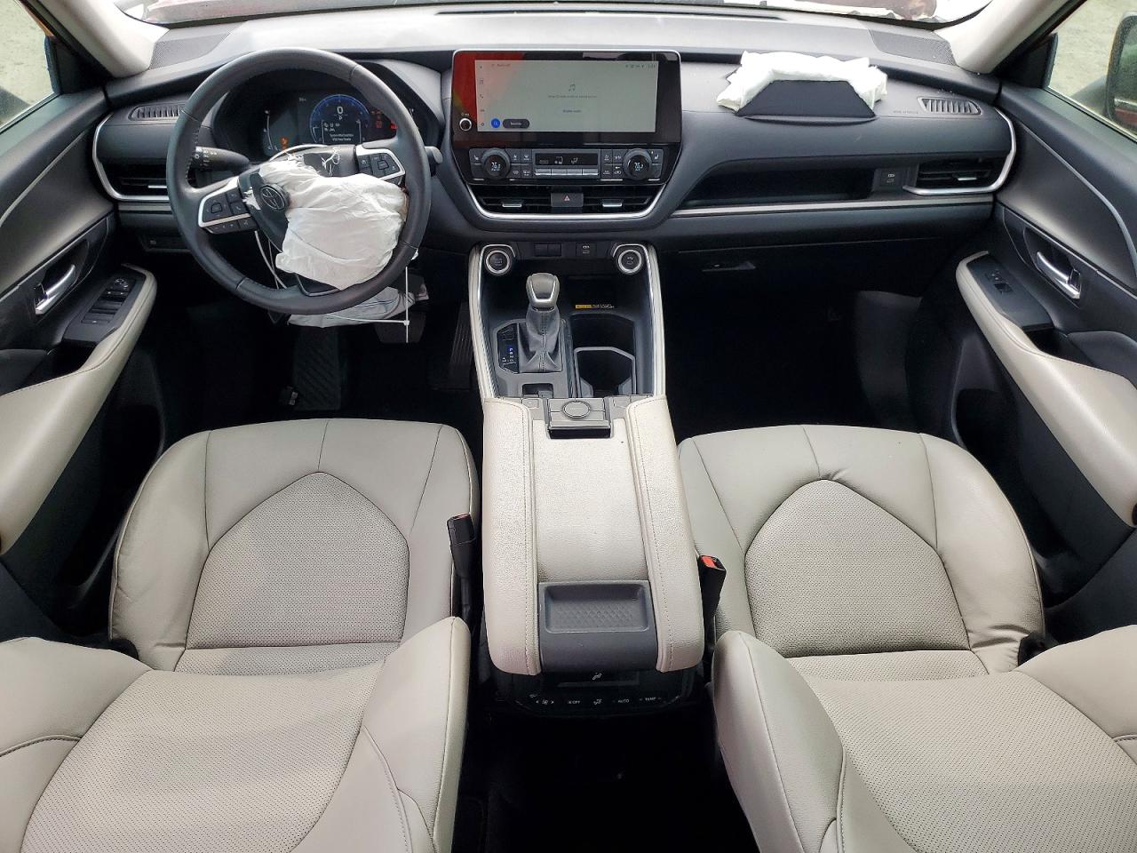 2024 TOYOTA All other VIN 5TDAAAA55RS001849 photo 8
