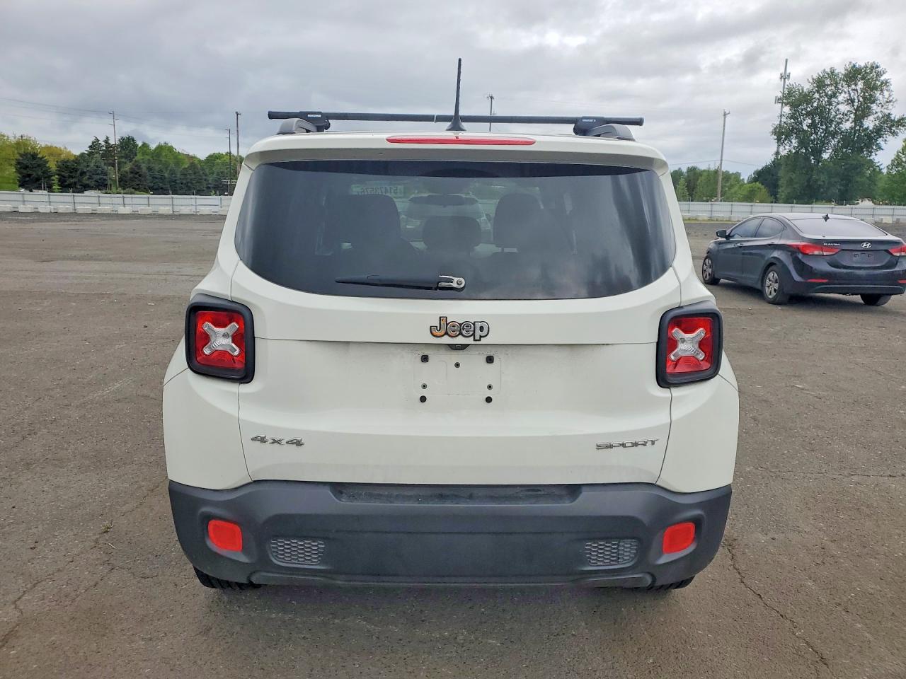 2017 Jeep Renegade VIN ZACCJBAB1HPF06738 photo 6