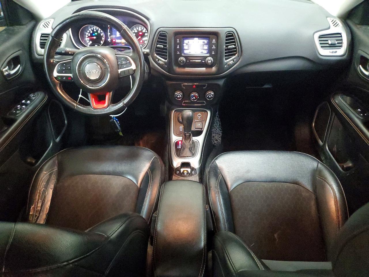 2017 Jeep Compass VIN 3C4NJDBB8HT687901 photo 8