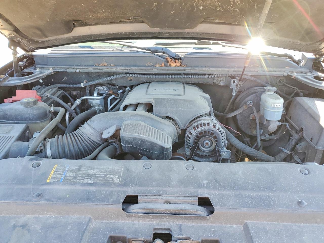 2010 CHEVROLET Suburban VIN 1GNUKHE31AR225576 photo 11