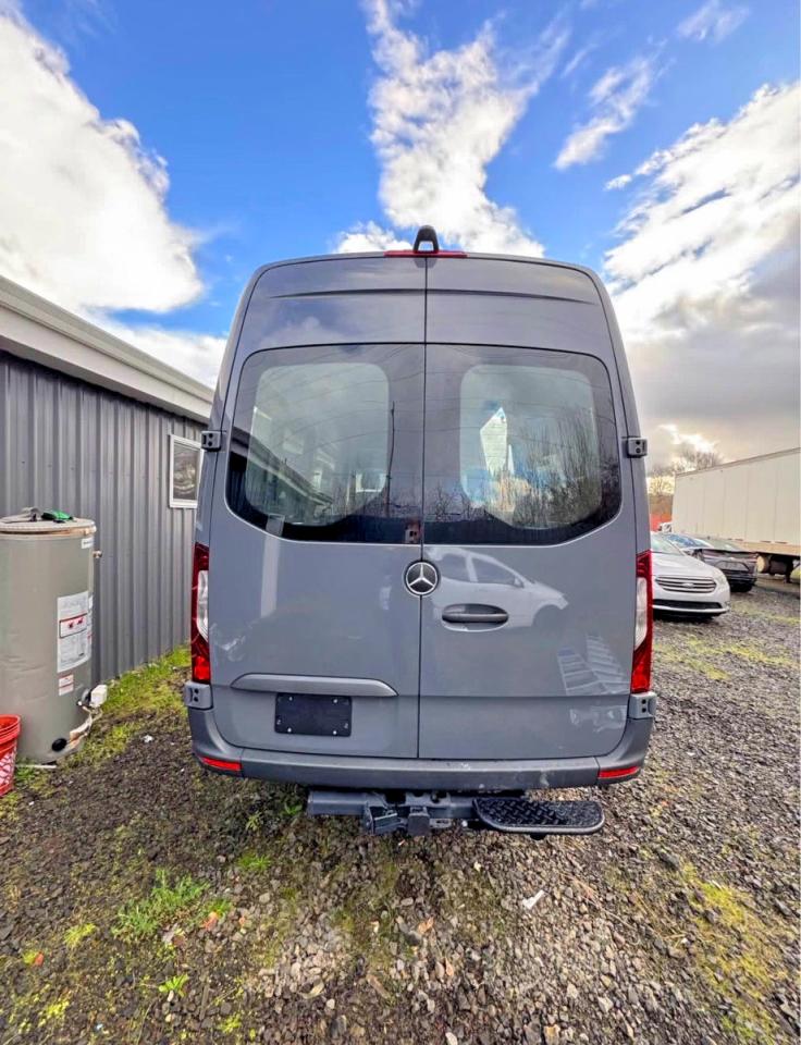 2025 Mercedes-Benz Sprinter VIN W1W4NBVYXST212908 photo 11