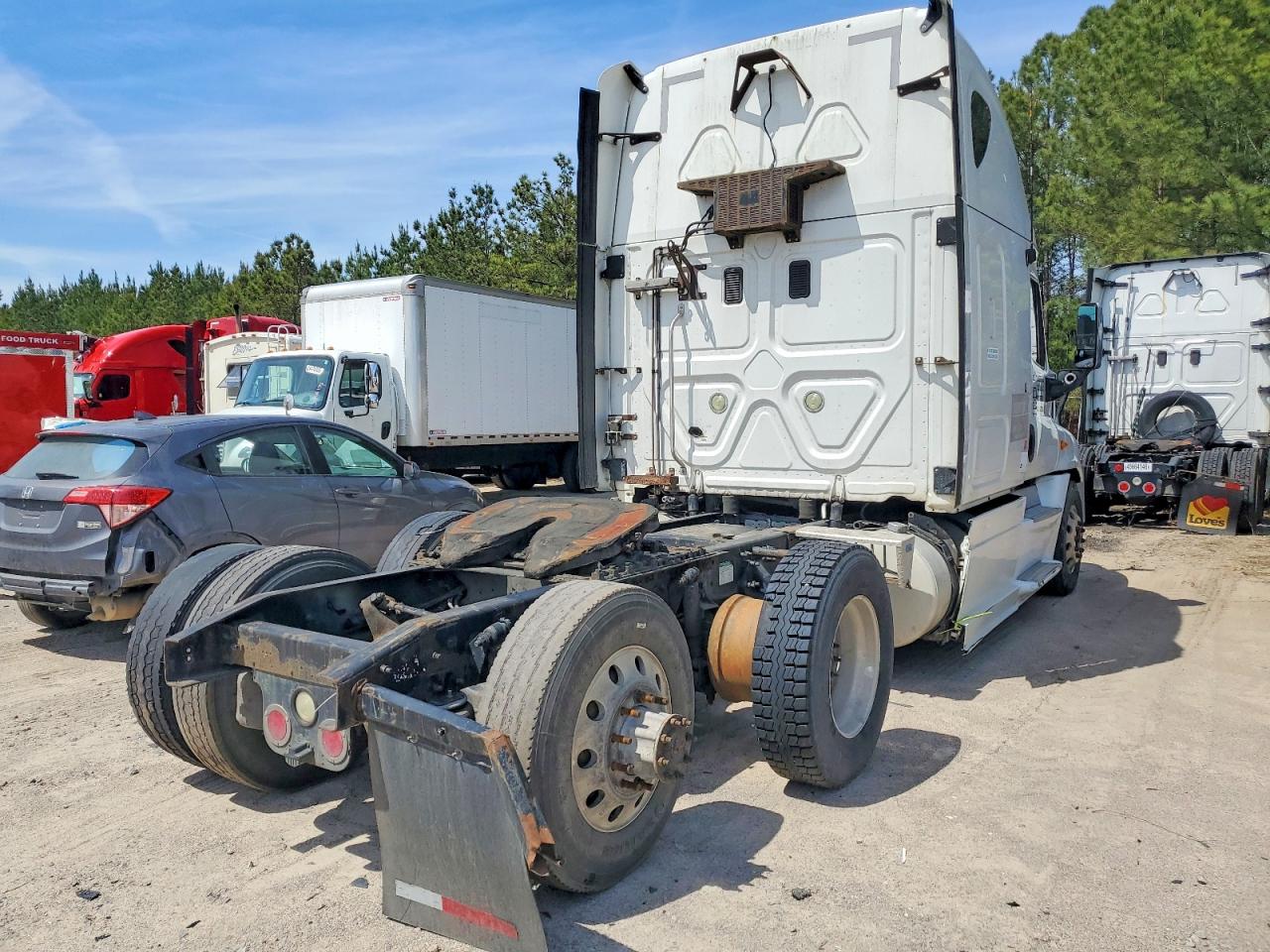 2013 FREIGHTLINER All other VIN 1FUJGLDR1DLBU4585 photo 4