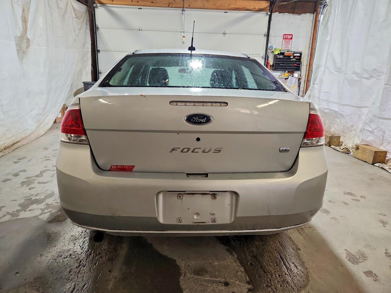 2008 Ford Focus VIN 1FAHP35N38W259617 photo 6