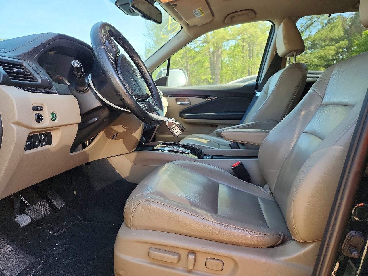 2016 Honda Pilot VIN 5FNYF5H97GB043943 photo 7