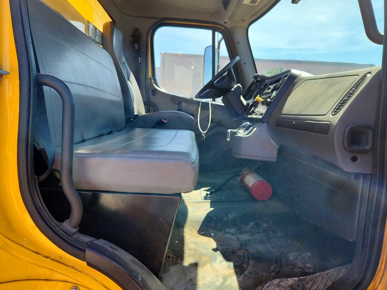 2013 FREIGHTLINER All other VIN 1FVACWDT6DDBV0462 photo 5