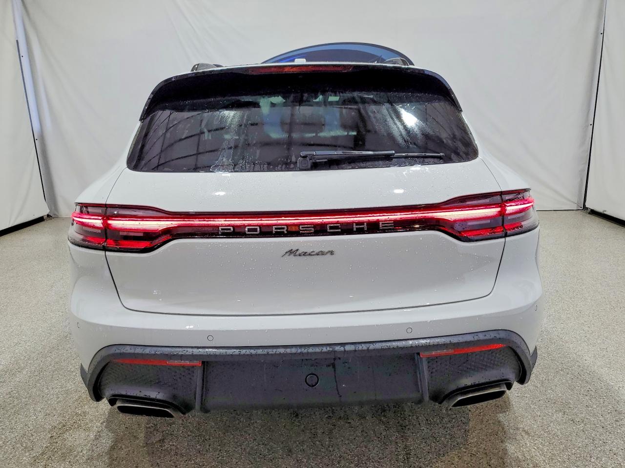 2024 Porsche Macan VIN WP1AA2A54RLB20188 photo 6