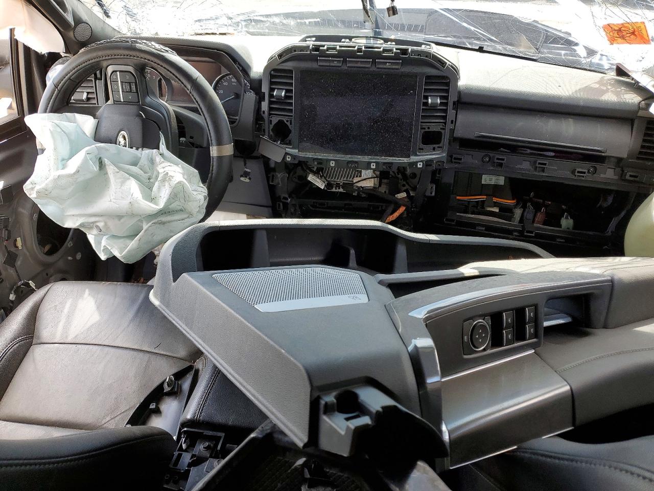 2022 Ford F150 VIN 1FTFW1E88NFB16175 photo 8