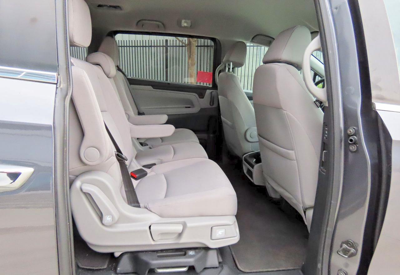 2023 Honda Odyssey VIN 5FNRL6H53PB054759 photo 6