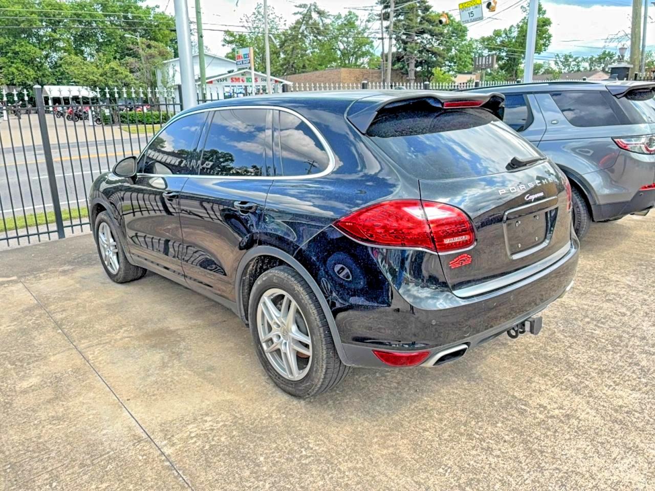 2014 Porsche Cayenne VIN WP1AA2A25ELA95222 photo 3