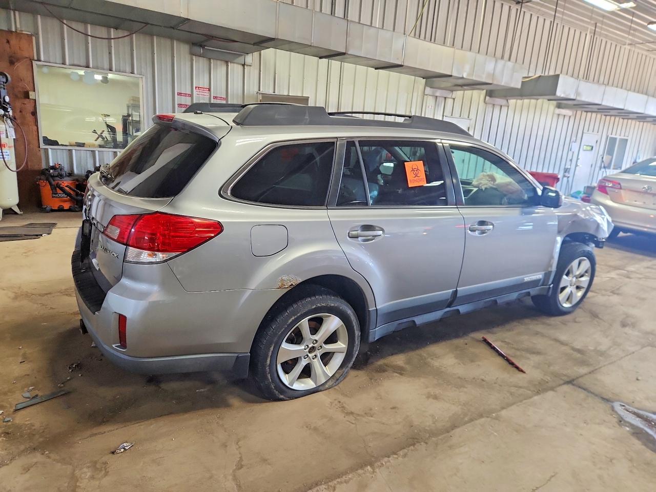 2010 Subaru Outback VIN 4S4BRCKC3A3335479 photo 3