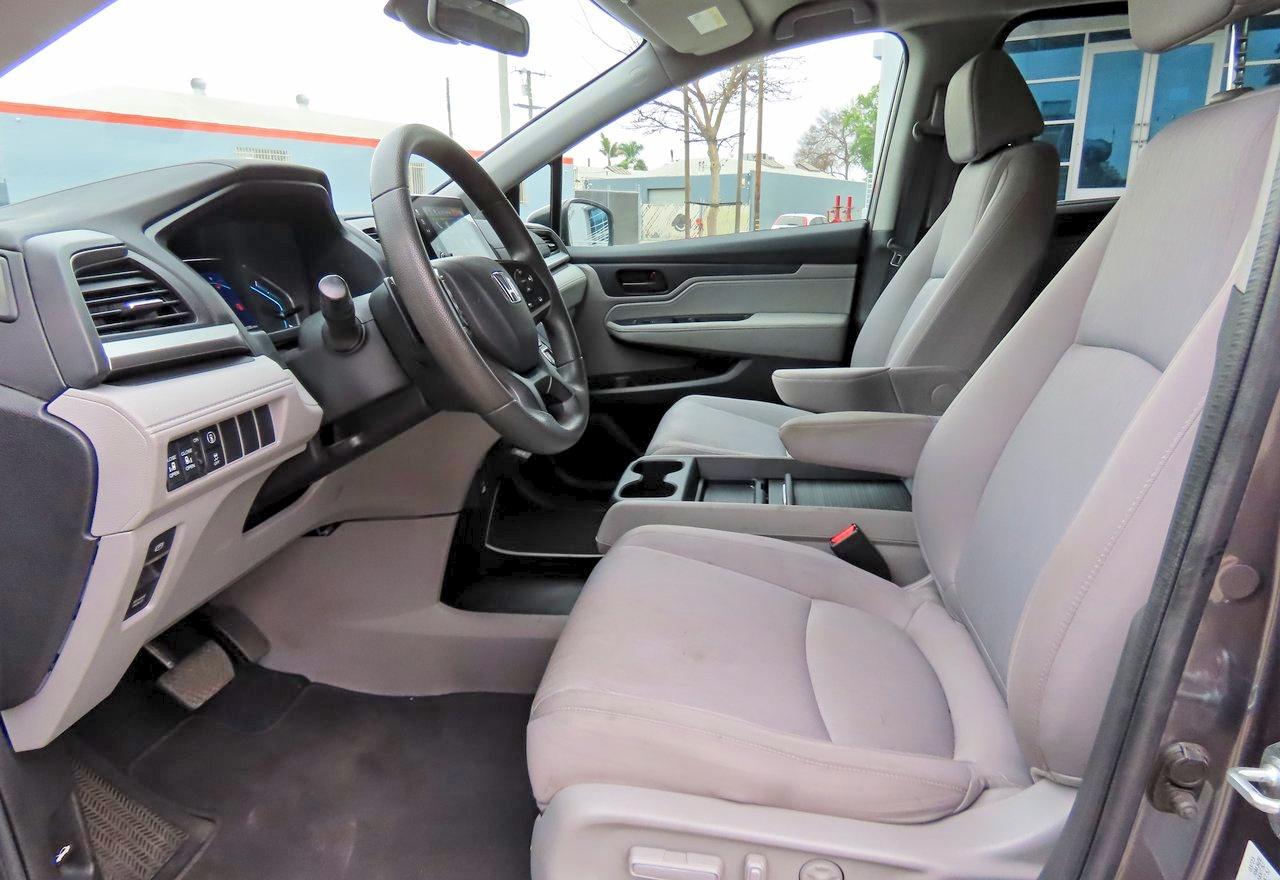 2023 Honda Odyssey VIN 5FNRL6H53PB054759 photo 9