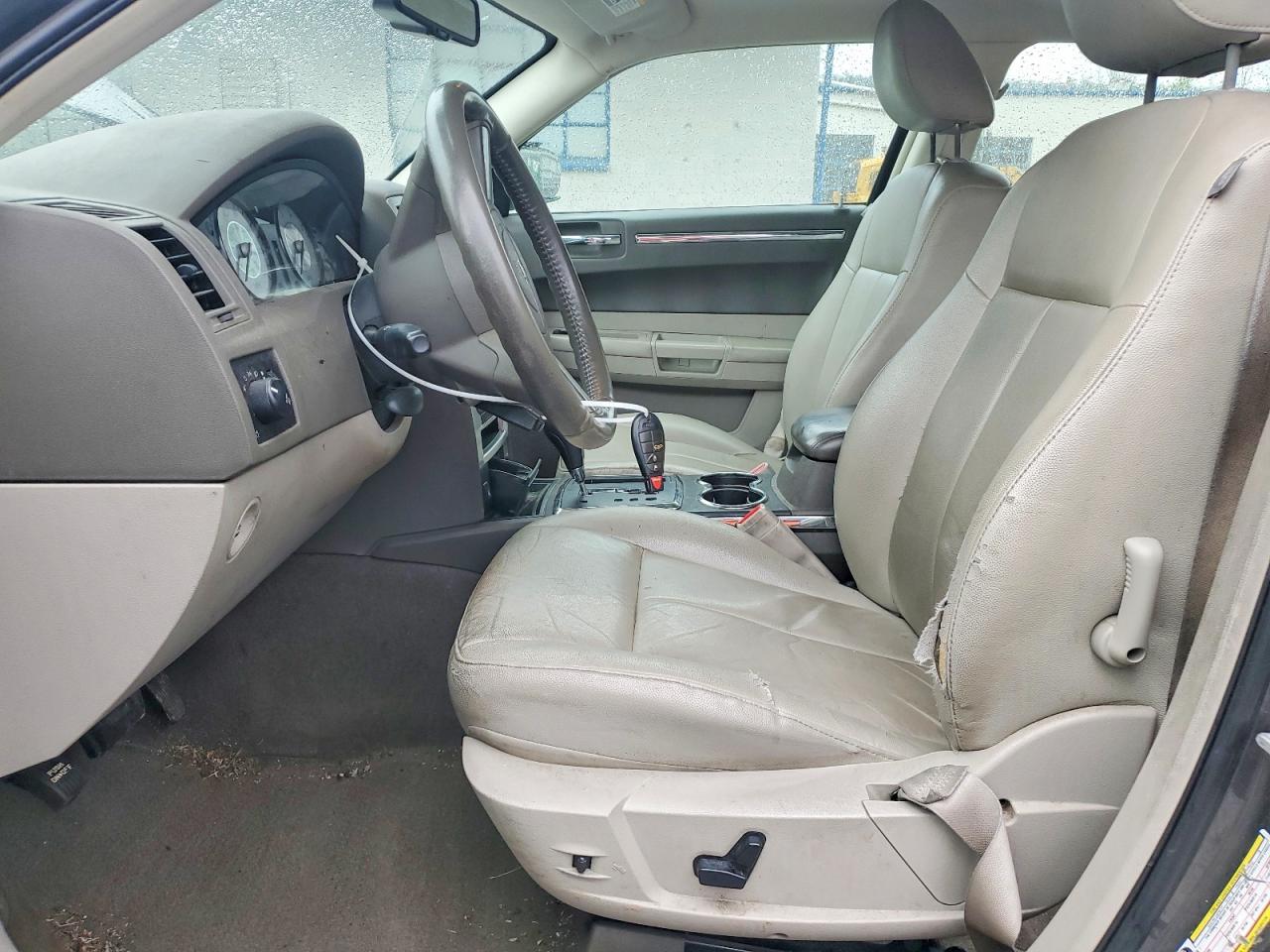 2009 Chrysler 300 VIN 2C3LK53VX9H578910 photo 7