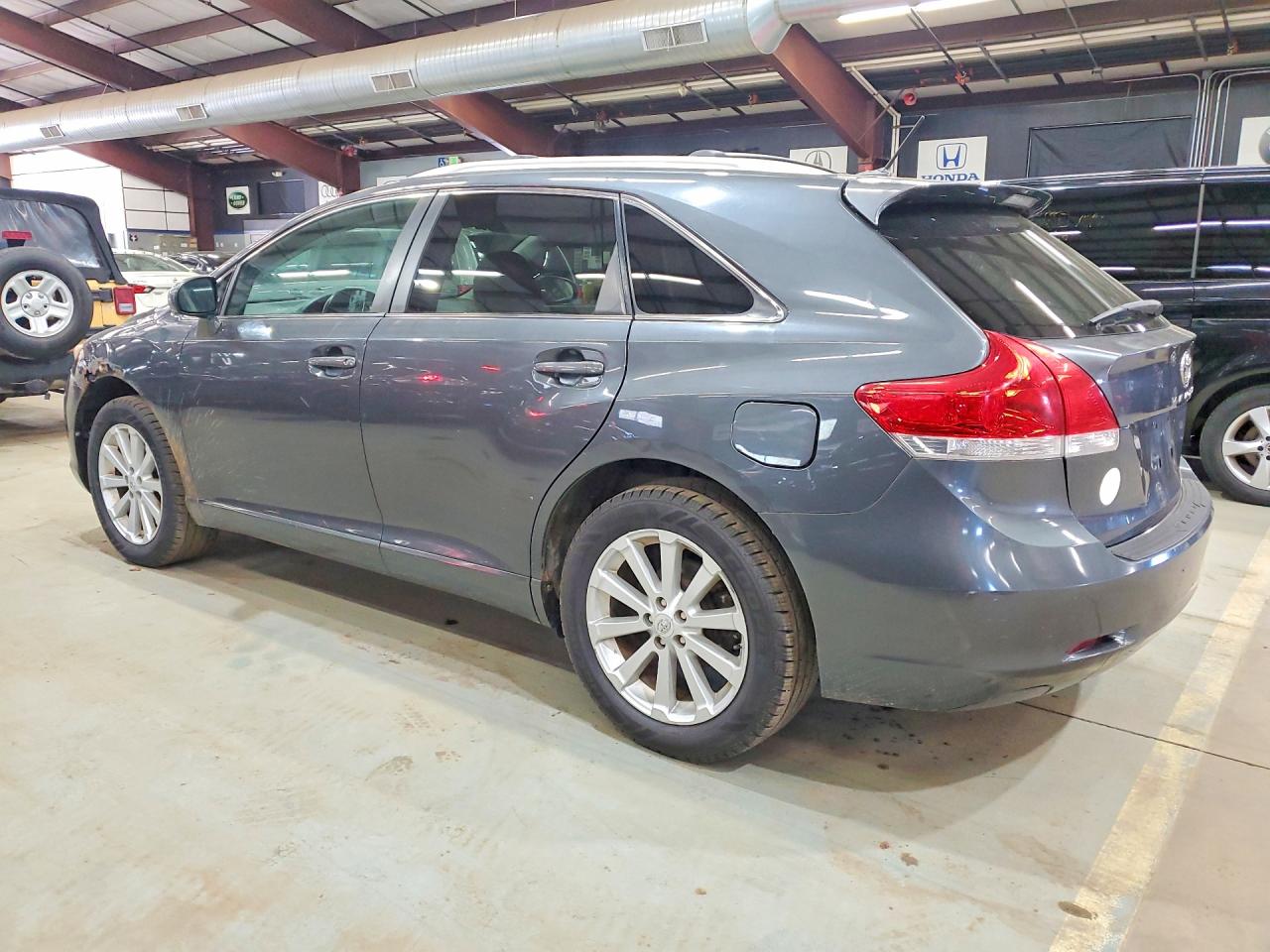 2010 Toyota Venza VIN 4T3BA3BB0AU010854 photo 2
