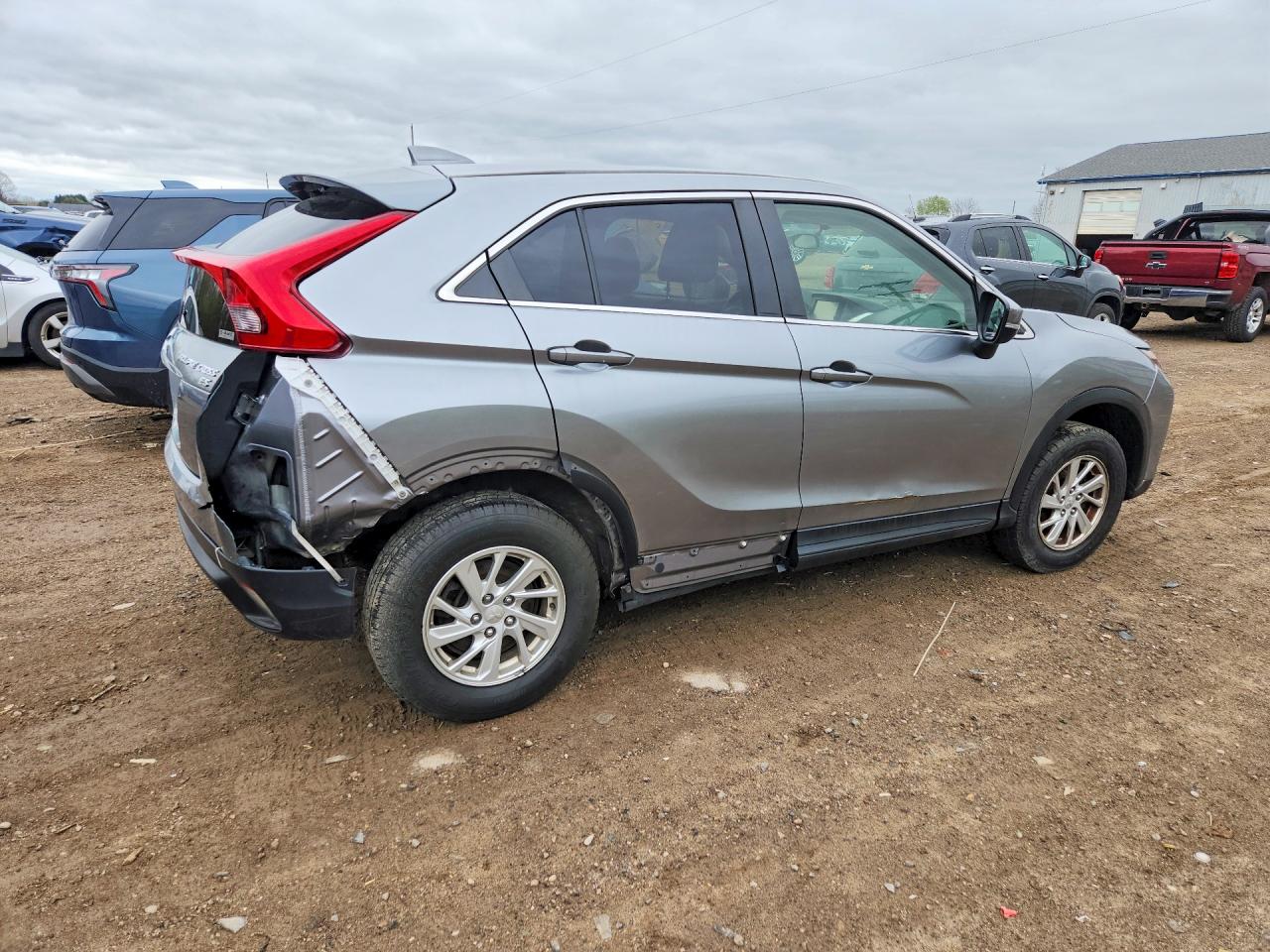 2019 Mitsubishi ECLIPSE VIN JA4AT3AA7KZ028763 photo 3
