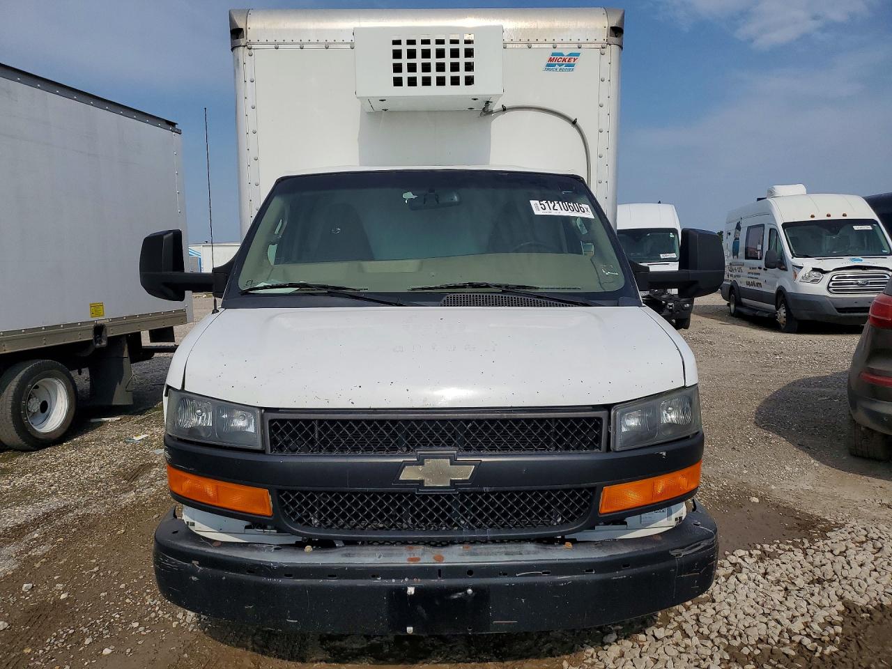 2018 Chevrolet Express VIN 1HA6GVCG5JN001012 photo 5