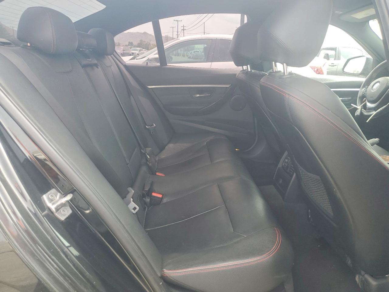 2017 BMW 3 series VIN WBA8E1C52HK480296 photo 10