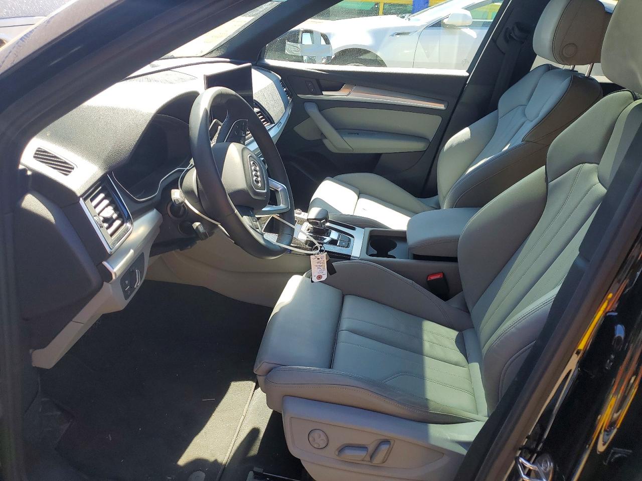 2024 Audi Q5 VIN WA1GAAFY5R2109614 photo 7