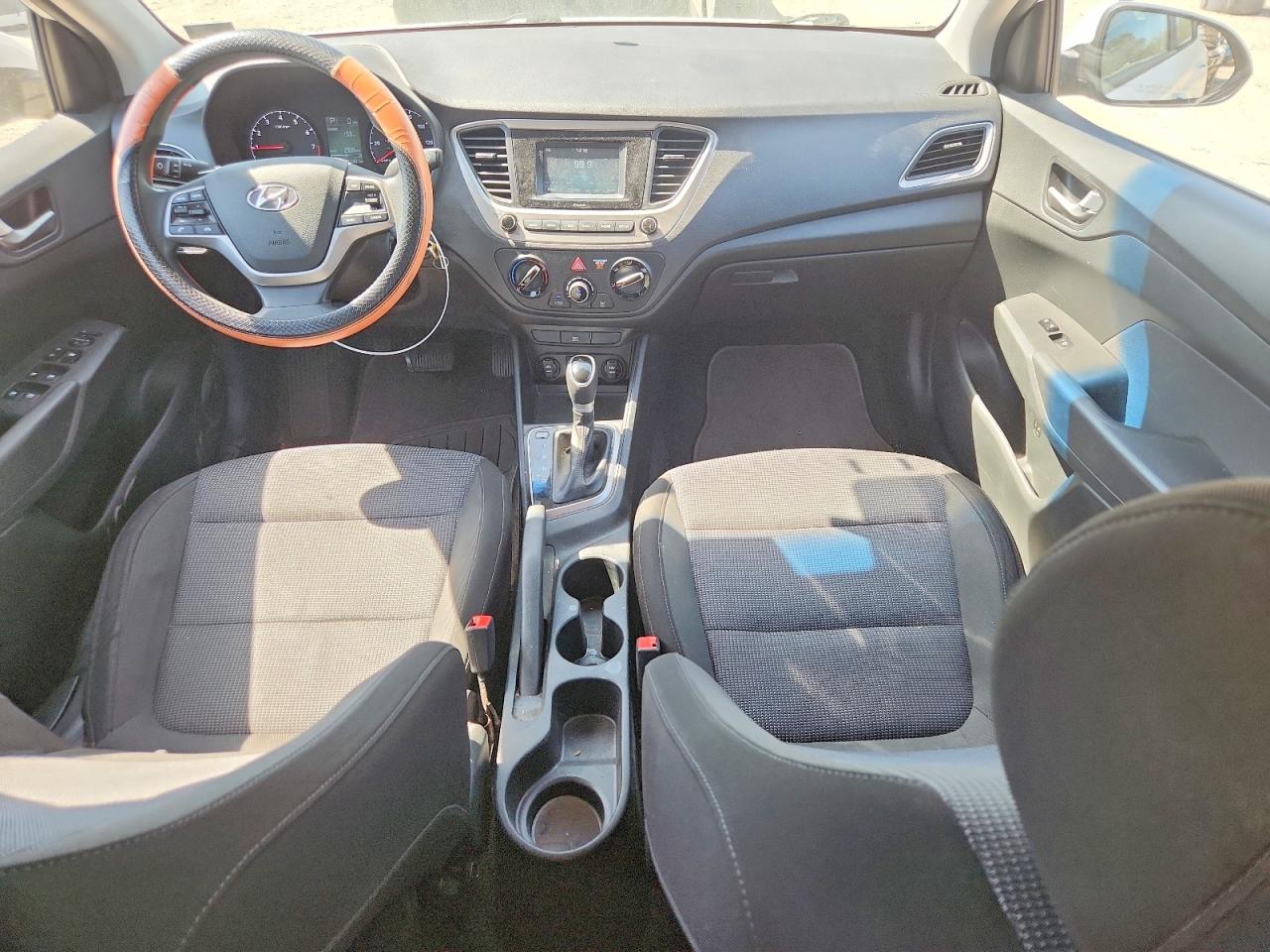 2018 Hyundai Accent VIN 3KPC24A39JE028427 photo 8
