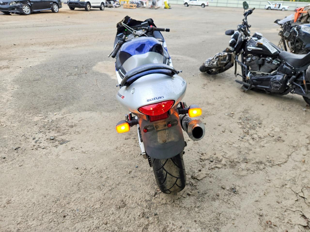 2004 Suzuki Gsx1300 VIN JS1GW71A042106188 photo 4