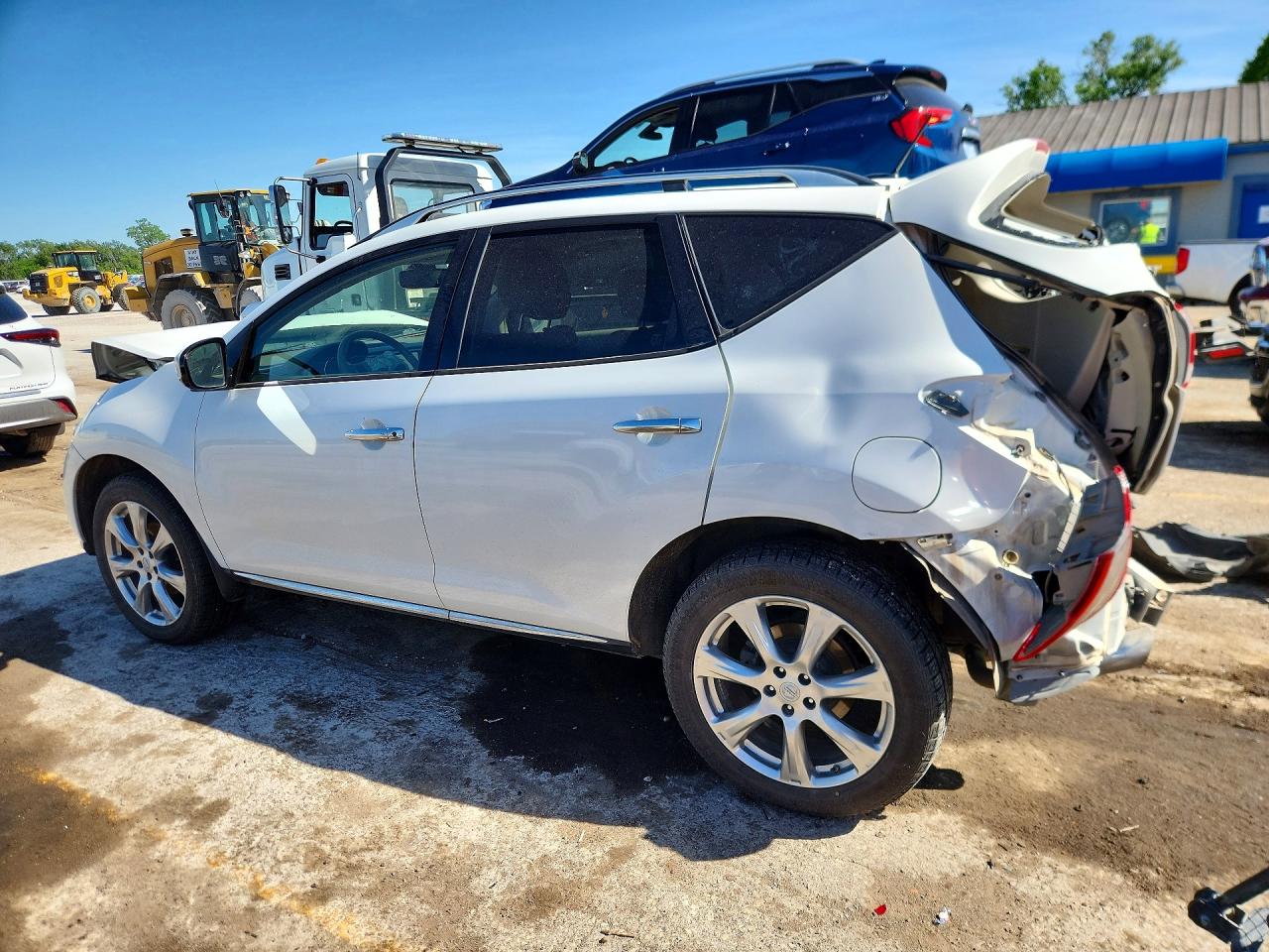 2014 Nissan Murano VIN JN8AZ1MWXEW512906 photo 2