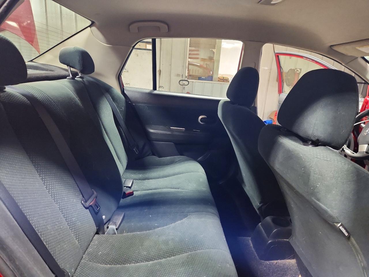 2011 NISSAN Versa VIN 3N1BC1AP5BL449720 photo 10