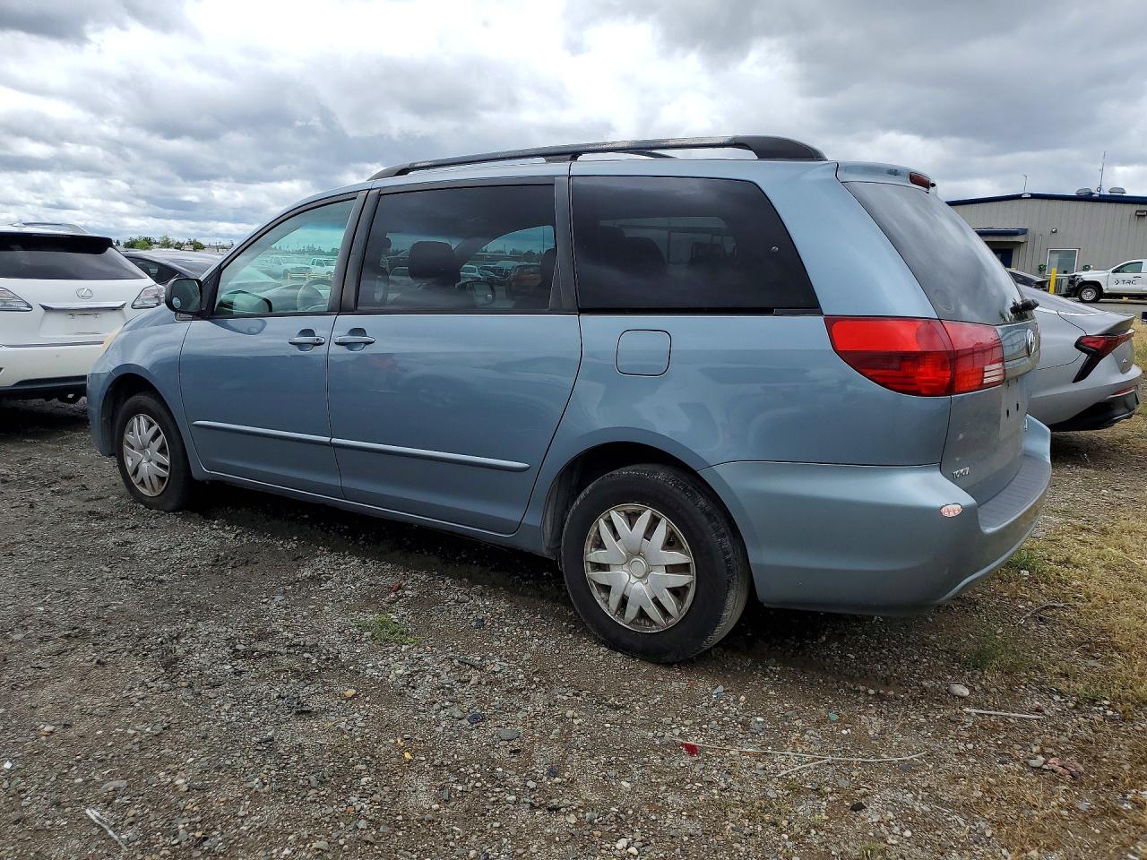 2004 Toyota Sienna VIN 5TDZA23C14S151437 photo 2