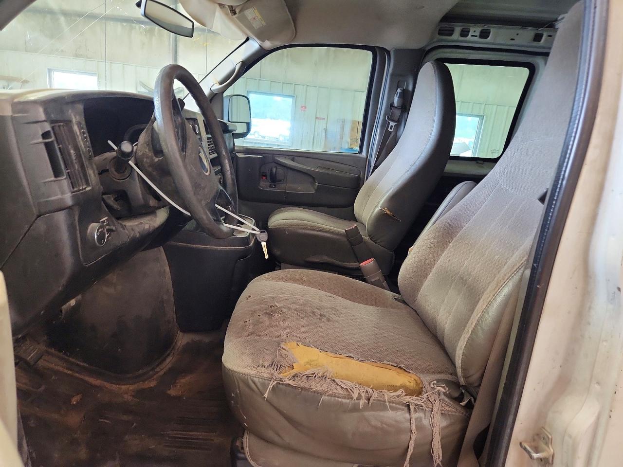 2012 Chev Express VIN 1GCWGFCG8C1122993 photo 7