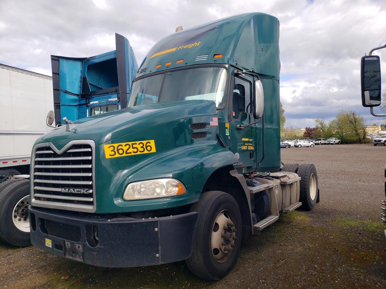 2017 MACK All other VIN 1M1AW01X3HM009844 photo 2
