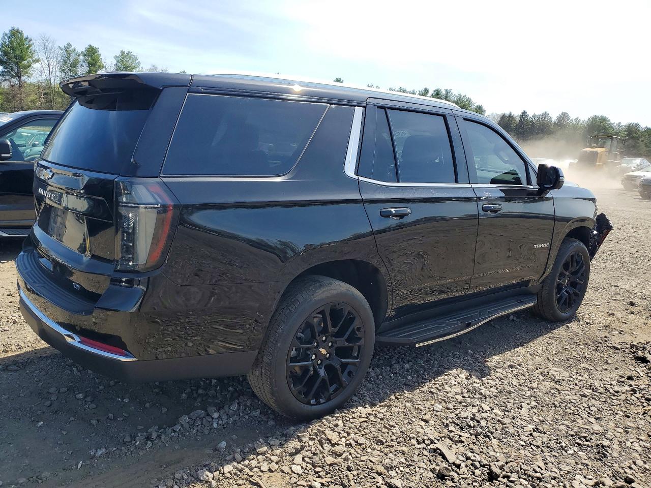 2025 Chevrolet Tahoe VIN 1GNS6NRD7SR148694 photo 3