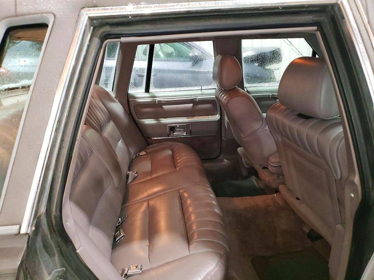 1989 LINCOLN Towncar VIN 1LNBM81F6KY799832 photo 10