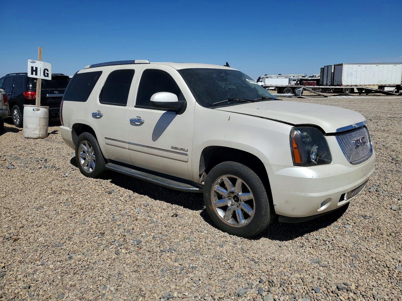 2010 GMC Yukon VIN 1GKUKEEF6AR218967 photo 4