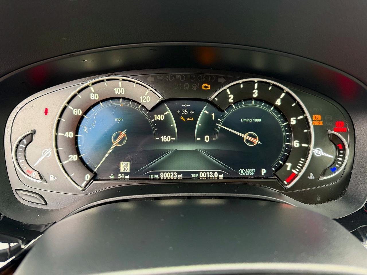 2019 BMW 5 series VIN WBAJE7C58KWW14782 photo 8