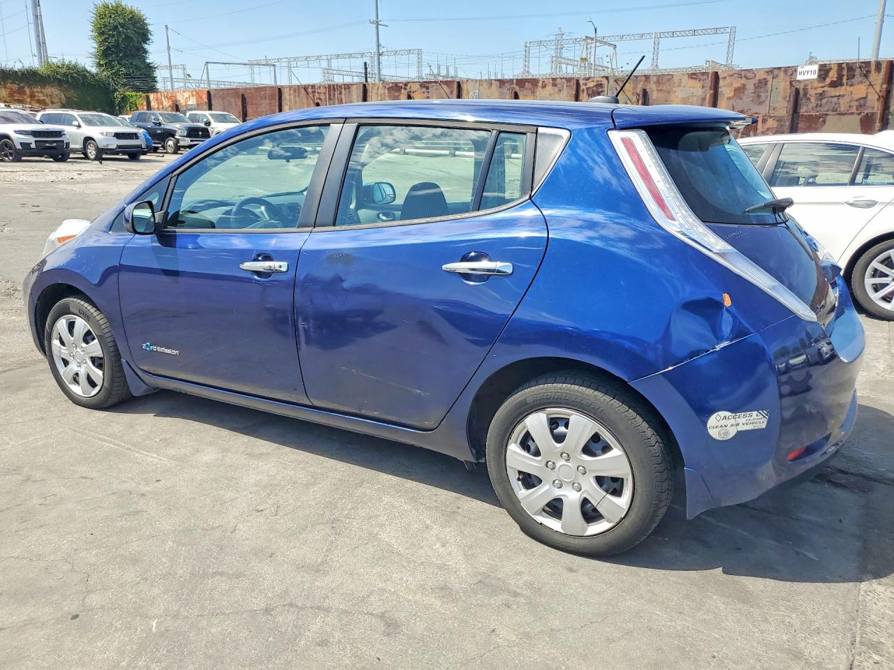 2017 Nissan Leaf VIN 1N4BZ0CP6HC303792 photo 2