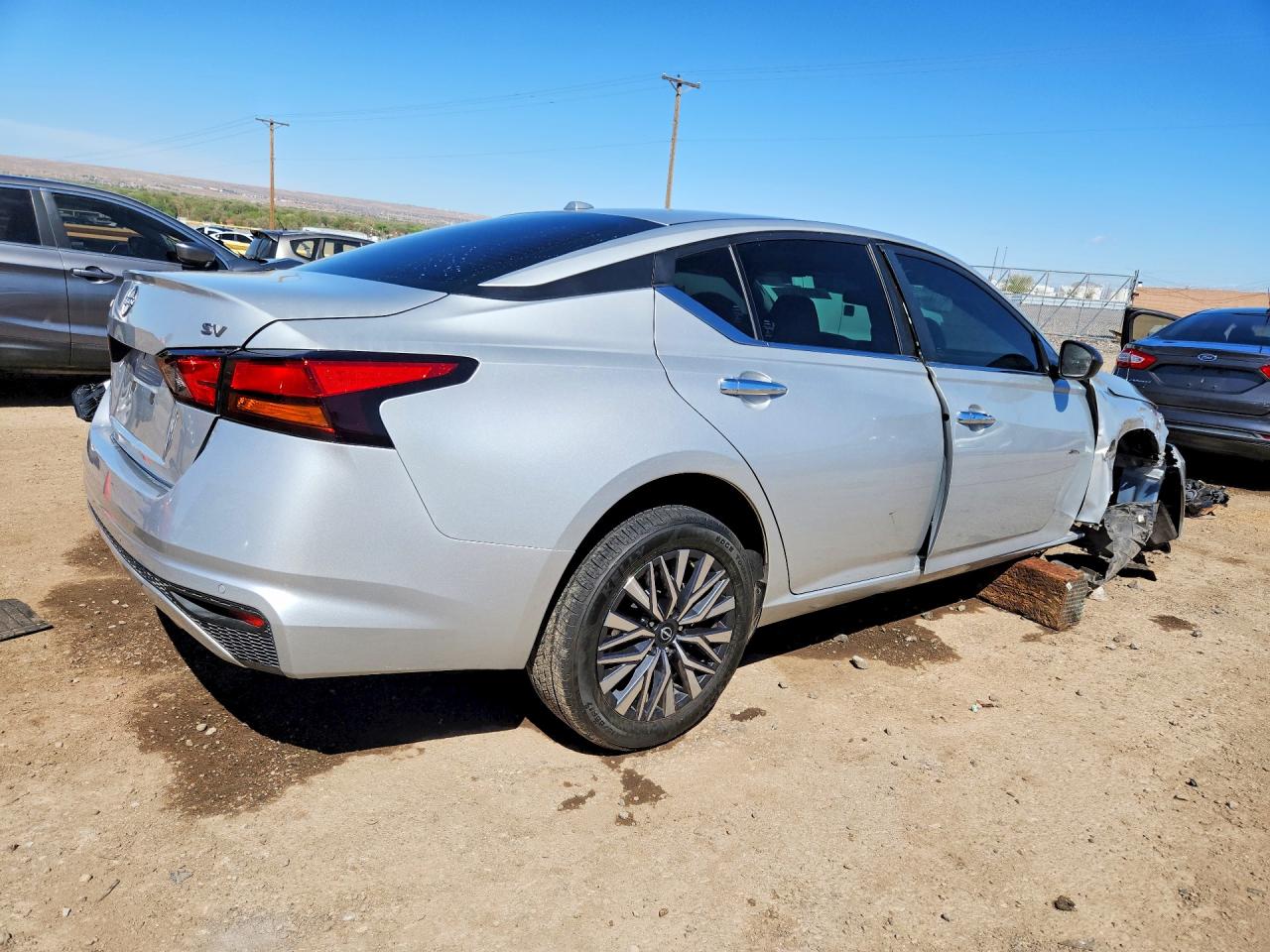2024 Altima VIN 1N4BL4DV0RN304643 photo 3