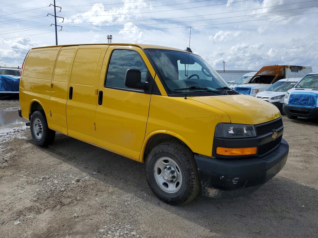 2020 Chevy Express VIN 1GCWGAFP0L1156957 photo 4
