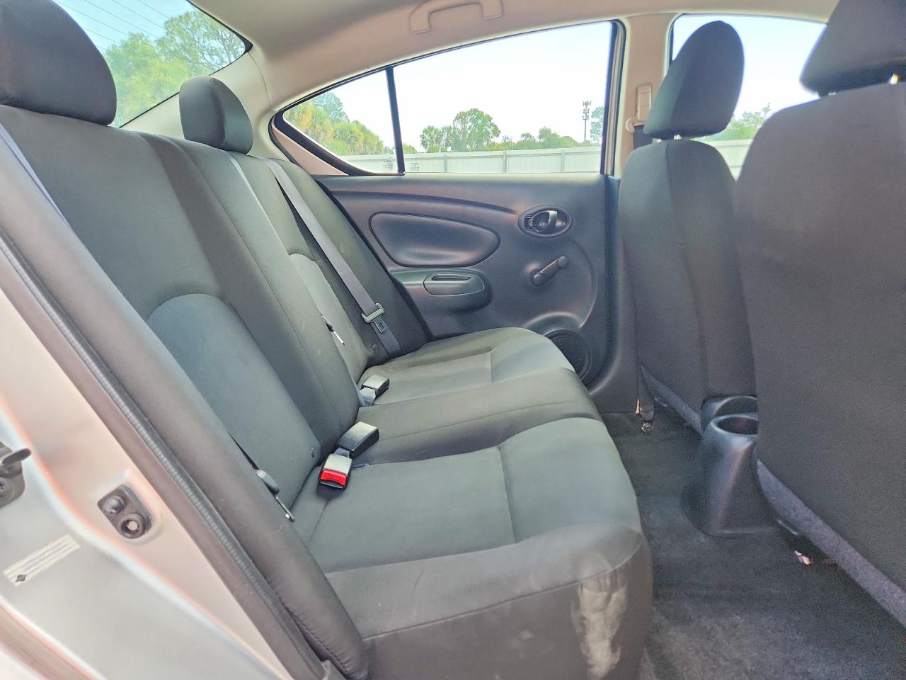 2018 Nissan Versa s pl VIN 3N1CN7AP2JL826374 photo 10