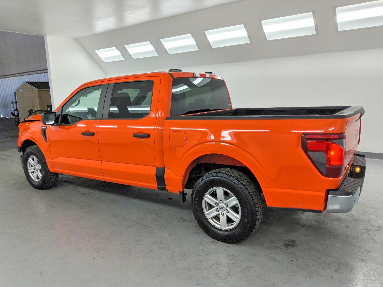 2024 Ford F150 VIN 1FTEW1K87RKE44071 photo 2