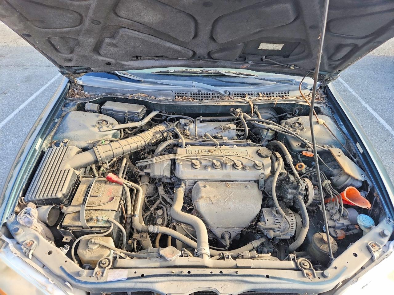 1998 HONDA Accord VIN 1HGCG667XWA265416 photo 11