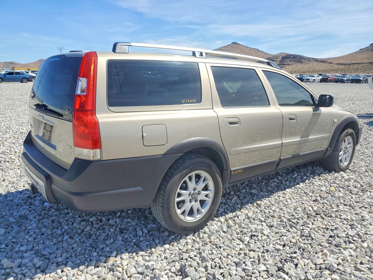2005 Volvo Xc70 VIN YV1SZ592351177198 photo 3