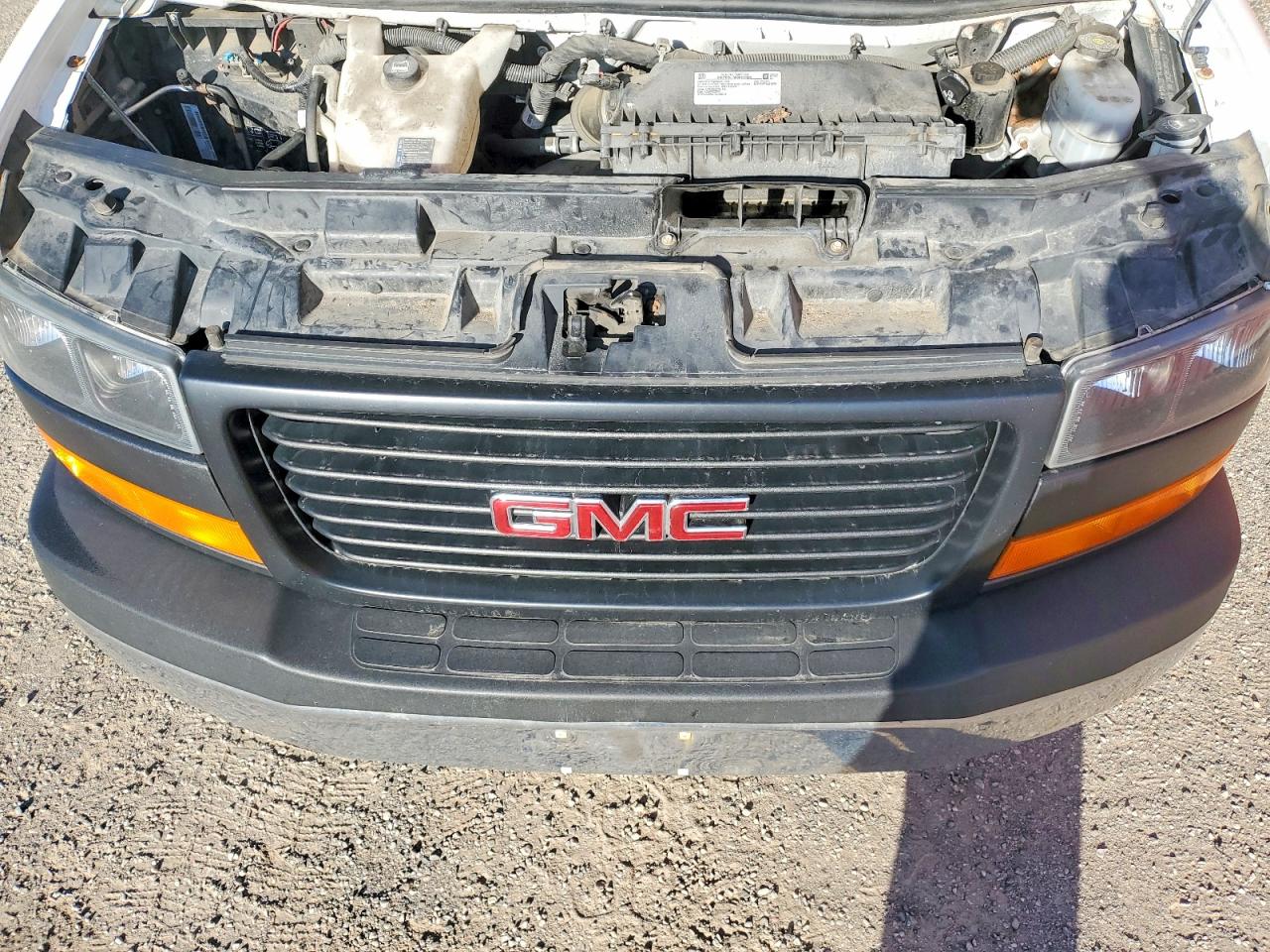 2020 GMC Savana VIN 1GTW7AFP3L1216066 photo 11