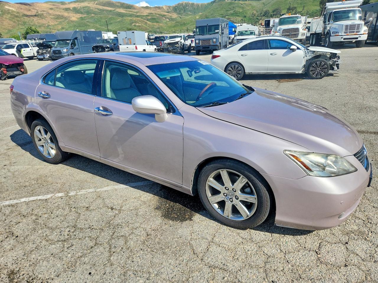2007 Lexus ES350 VIN JTHBJ46G872050031 photo 4