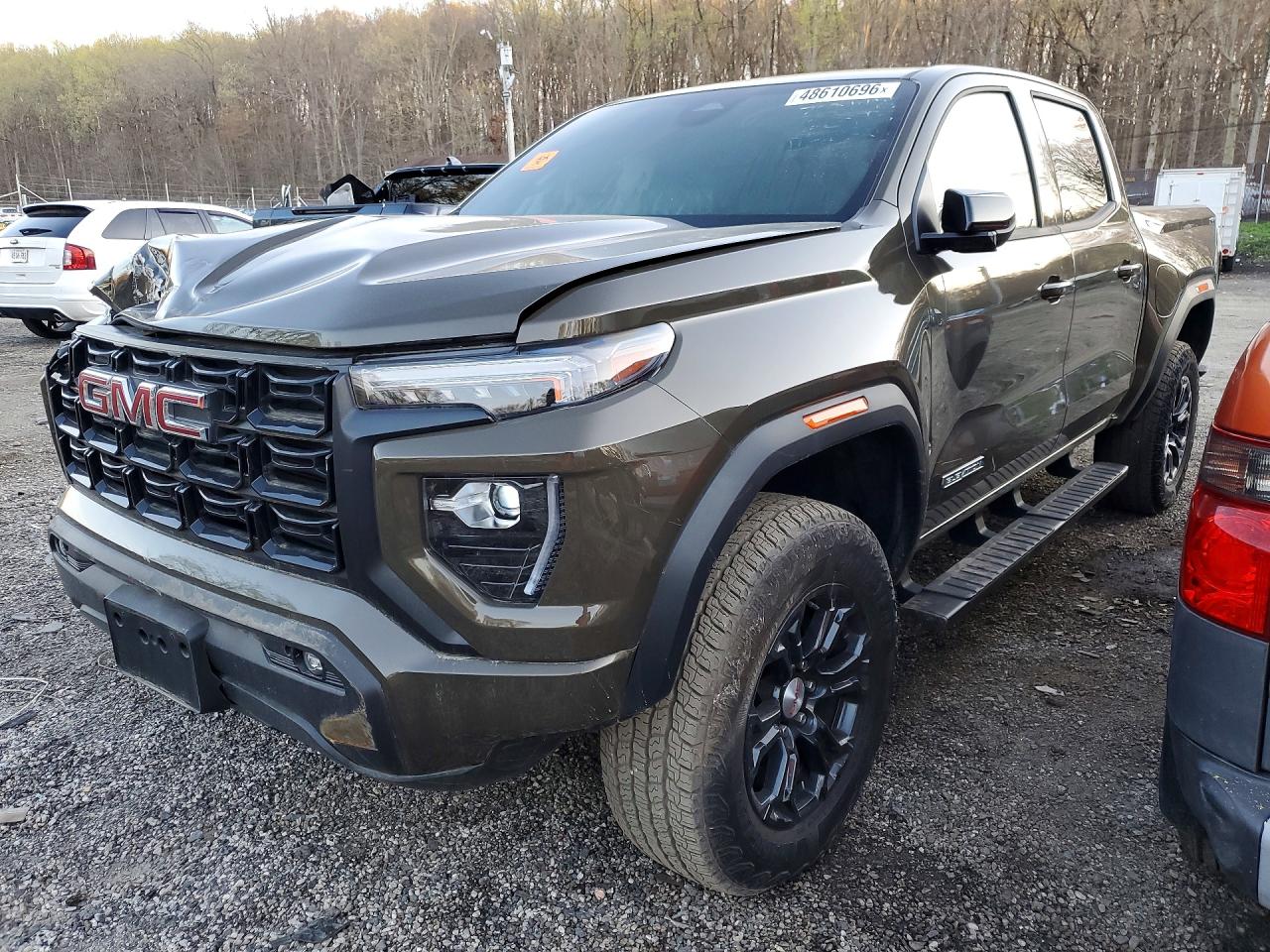 2024 GMC Canyon VIN 1GTP6BEKXR1152068 photo 1