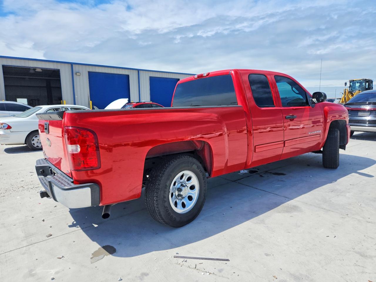 2010 Chevrolet Silverado VIN 1GCSCREA7AZ286352 photo 3
