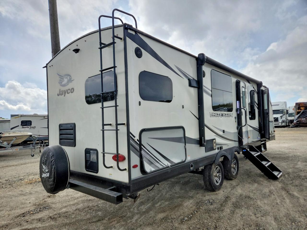 2022 JAYCO Travel tra VIN 1UJBJ0BR3N14G0140 photo 4
