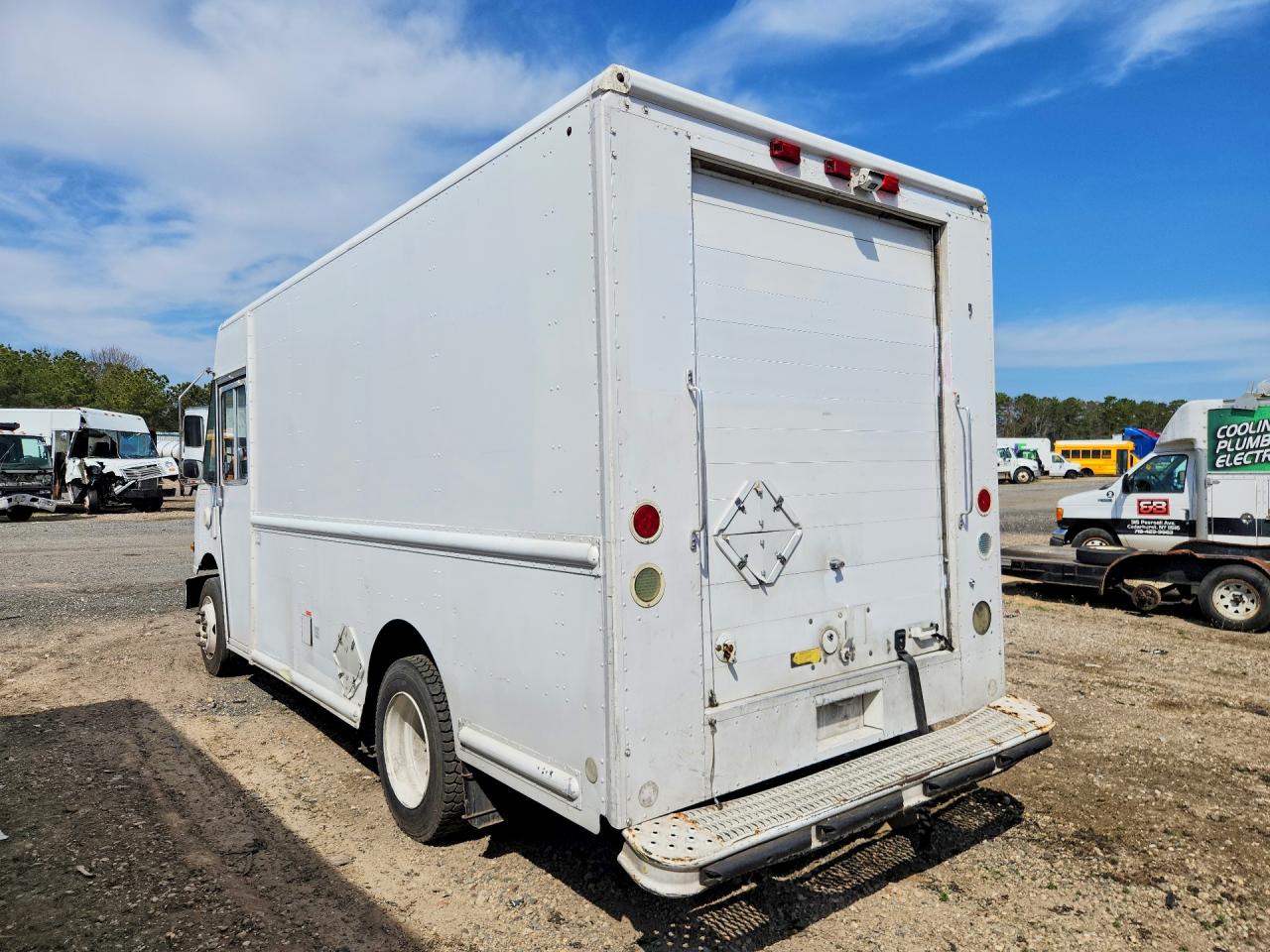 2007 FREIGHTLINER All other VIN 4UZACCCP57CZ86801 photo 2