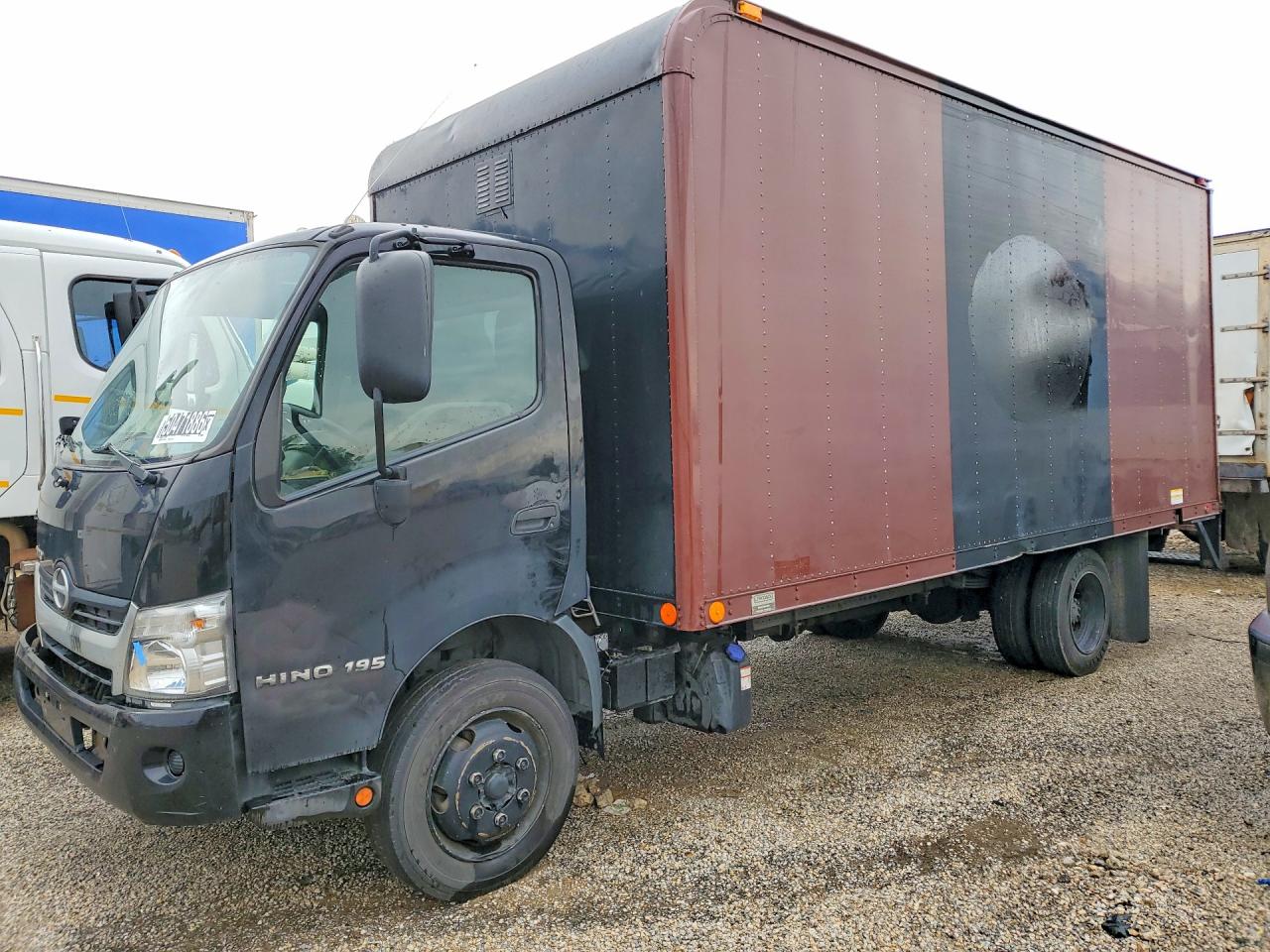 2018 HINO All other VIN JHHSDM2H7JK008249 photo 1