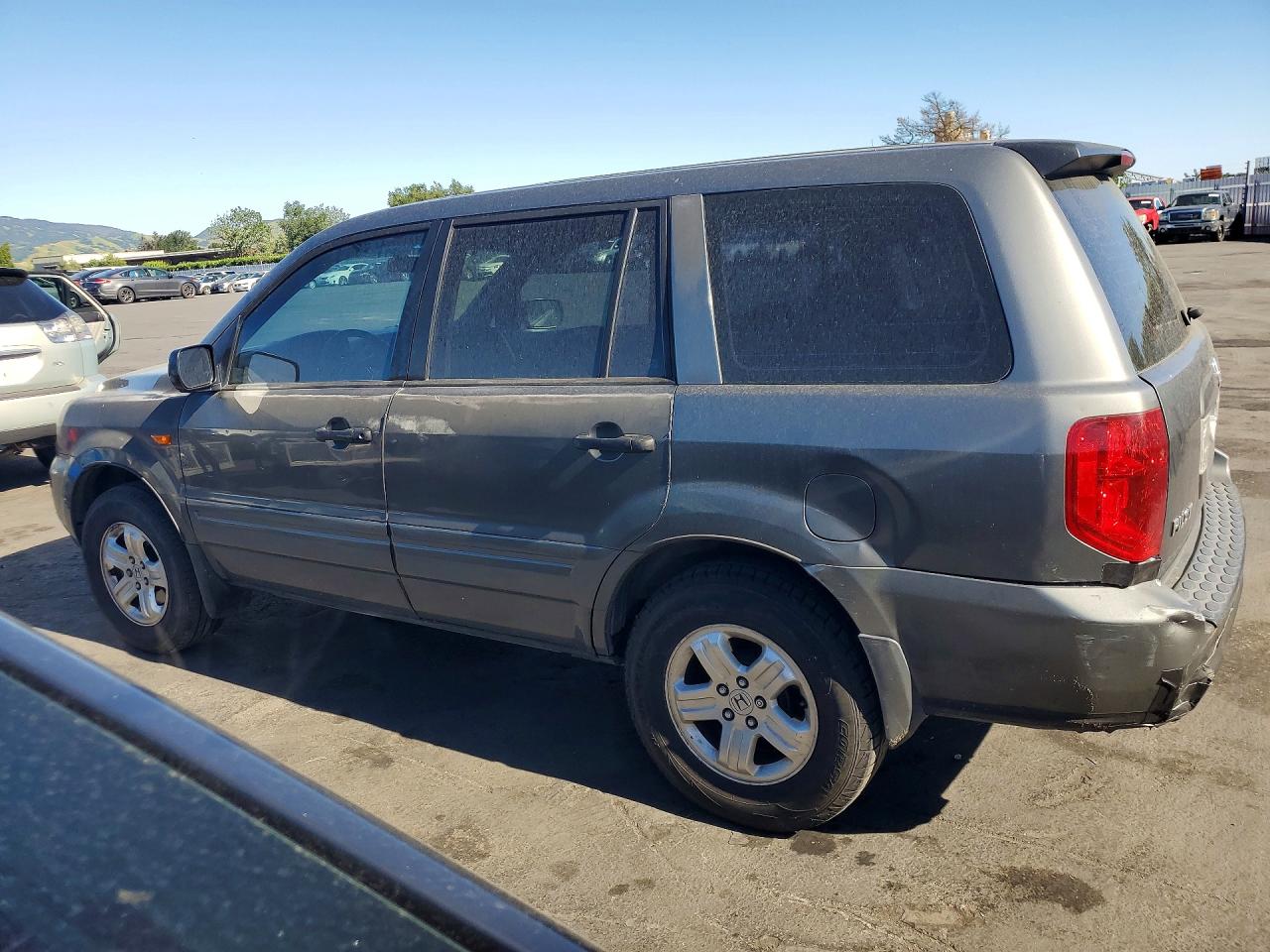 2007 HOND Pilot VIN 5FNYF28177B037701 photo 2